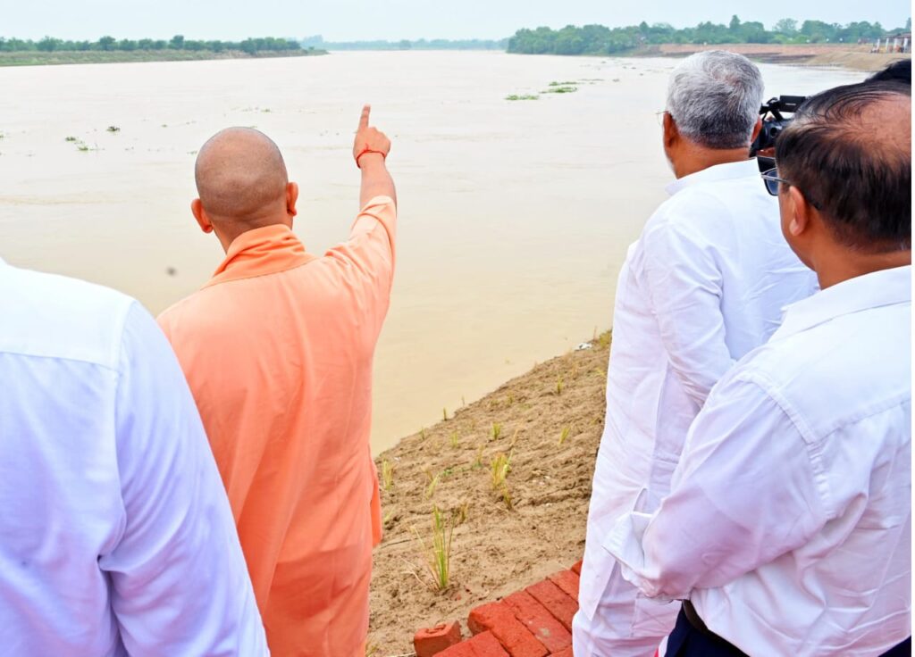 बाढ़ बचाव के समयबद्ध कार्ययोजना का दिख रहा परिणाम : सीएम योगी