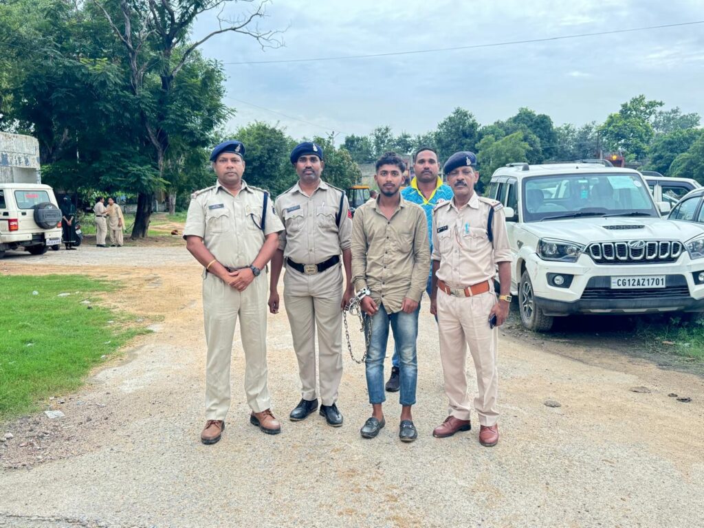 प्रेमिका ने प्रेमी के साथ मिलकर पुराने प्रेमी की करदी हत्या कई टुकड़ों में बोरी में मिली लाश पुलिस ने किया अंधे कत्ल का पर्दा फाश