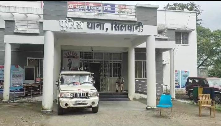 बेटे ने पिता को कुल्हाड़ी से उतारा मौत के घाट, आरोपी गिरफ्तार