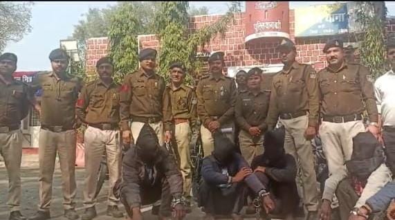 चोरी केचोरी की 14 मोटर साइकल, 01 तीन पहिया ऑटो सहित 06 चोरी के आरोपी पुलिस गिरफ्त मे