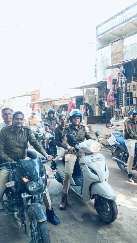 पुलिस अधीक्षक महोदय मनोहर सिंह मंडलोई के निर्देशन में चलाए जा रहे साइबर सुरक्षा अभियान